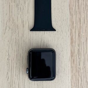 Apple Watch Series 3 (GPS) 42mm Aluminum